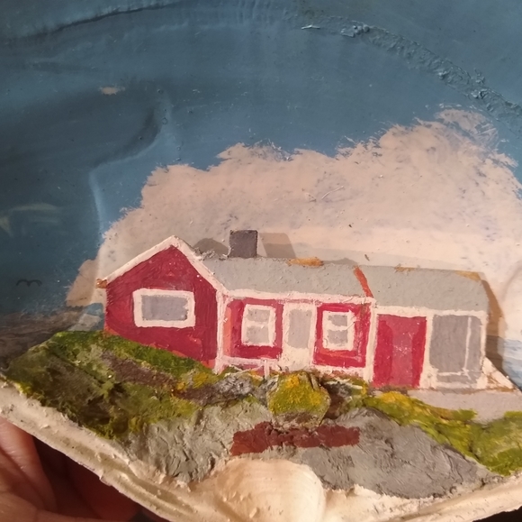 Hand painted, beach scene diorama, inside sea shell - Picture 4 of 9
